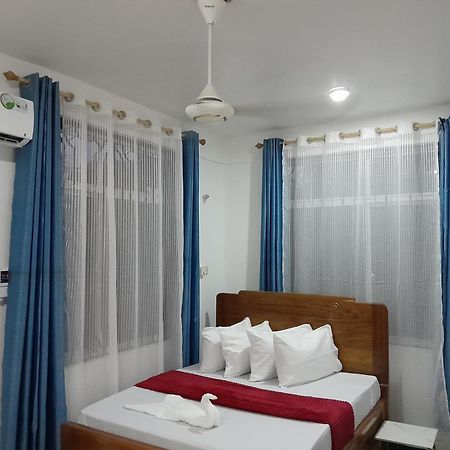 Valley Breeze Hotel ダル・エス・サラーム エクステリア 写真