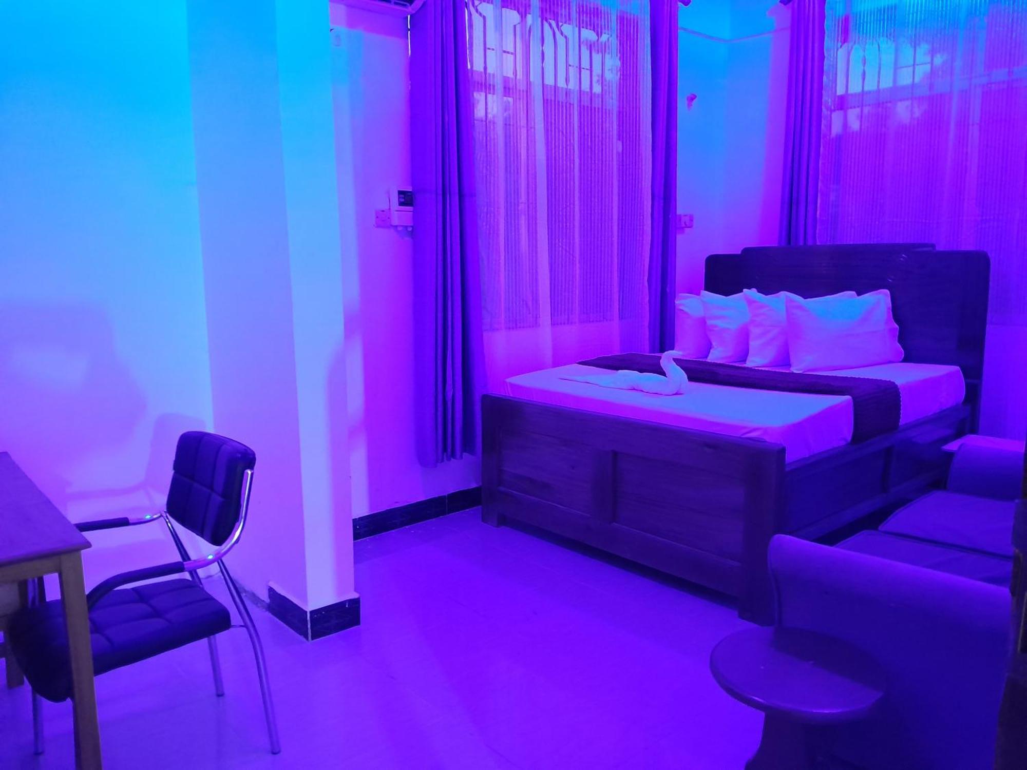 Valley Breeze Hotel ダル・エス・サラーム エクステリア 写真