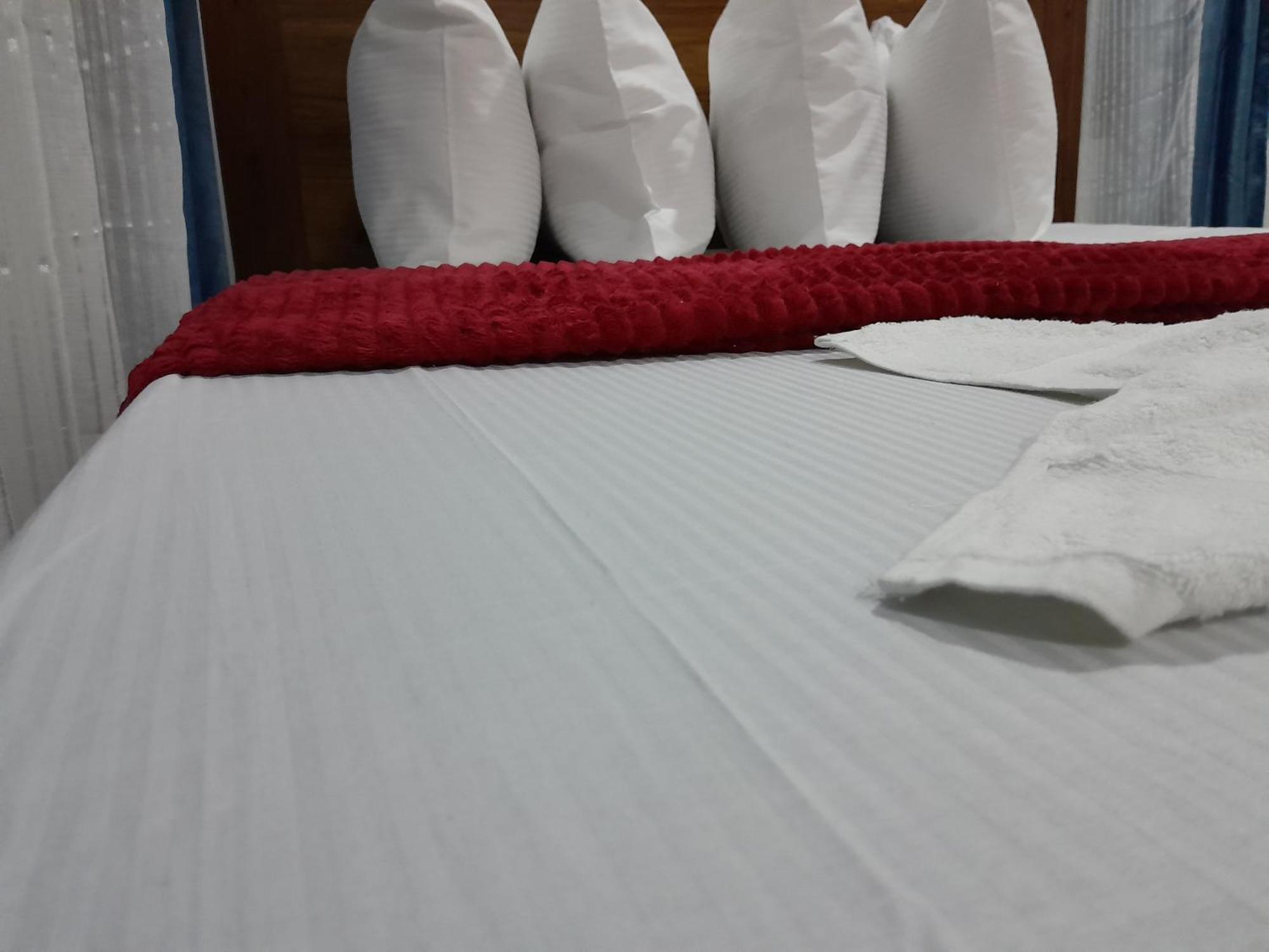 Valley Breeze Hotel ダル・エス・サラーム エクステリア 写真
